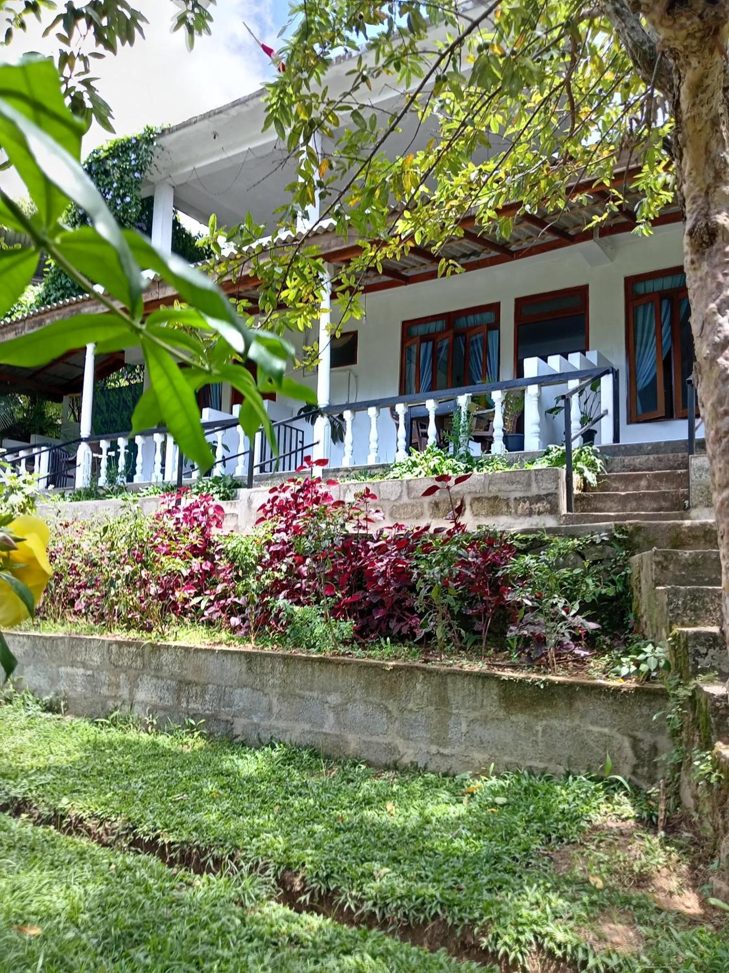 Soorya Inn Елла Екстер'єр фото